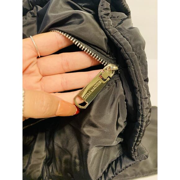 Steve Madden Black Large Quilted Tote/Weekender With Makeup Bag - Picture 4 of 7